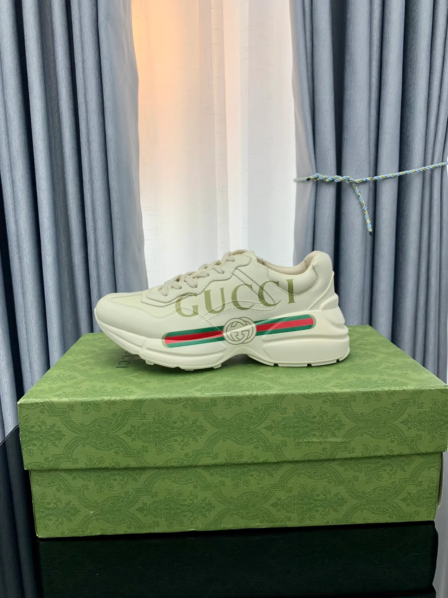 👟👟Ex-factory price 480👟👟 Women's shoes, women's clothing, support returns and exchanges for the latest upgraded version of 2022 Gucci Gucci dad shoes...Original quality G family dad shoes in men's and women's sizes for couples, 3D printing, classic forever style, art, look at the details, and taste the details. ...Full series of patterns are available, ...can be made according to pictures... Fabric: Imported first-layer cowhide Lining/foot: Original A-grade mixed sheepskin Outsole: Original T👟👟Ex-factory price U vacuum outsole Packaging: Counter top packaging with handbag Size: 35-44 (45 46 customized, non-refundable and non-exchangeable "Couple style"